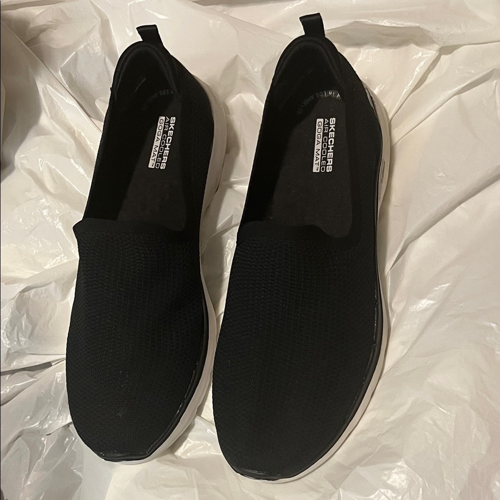 Skechers Womens Go Walk 6 - Clear VirtueSneaker